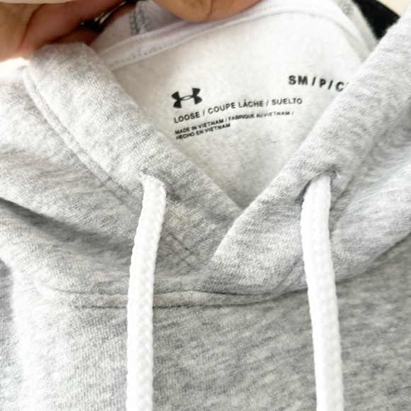 Under Armour Grey Cropped Hoodie Size Small - Picture 5 of 6